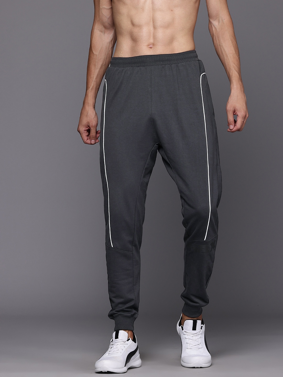 

HRX by Hrithik Roshan Men Training Joggers, Charcoal