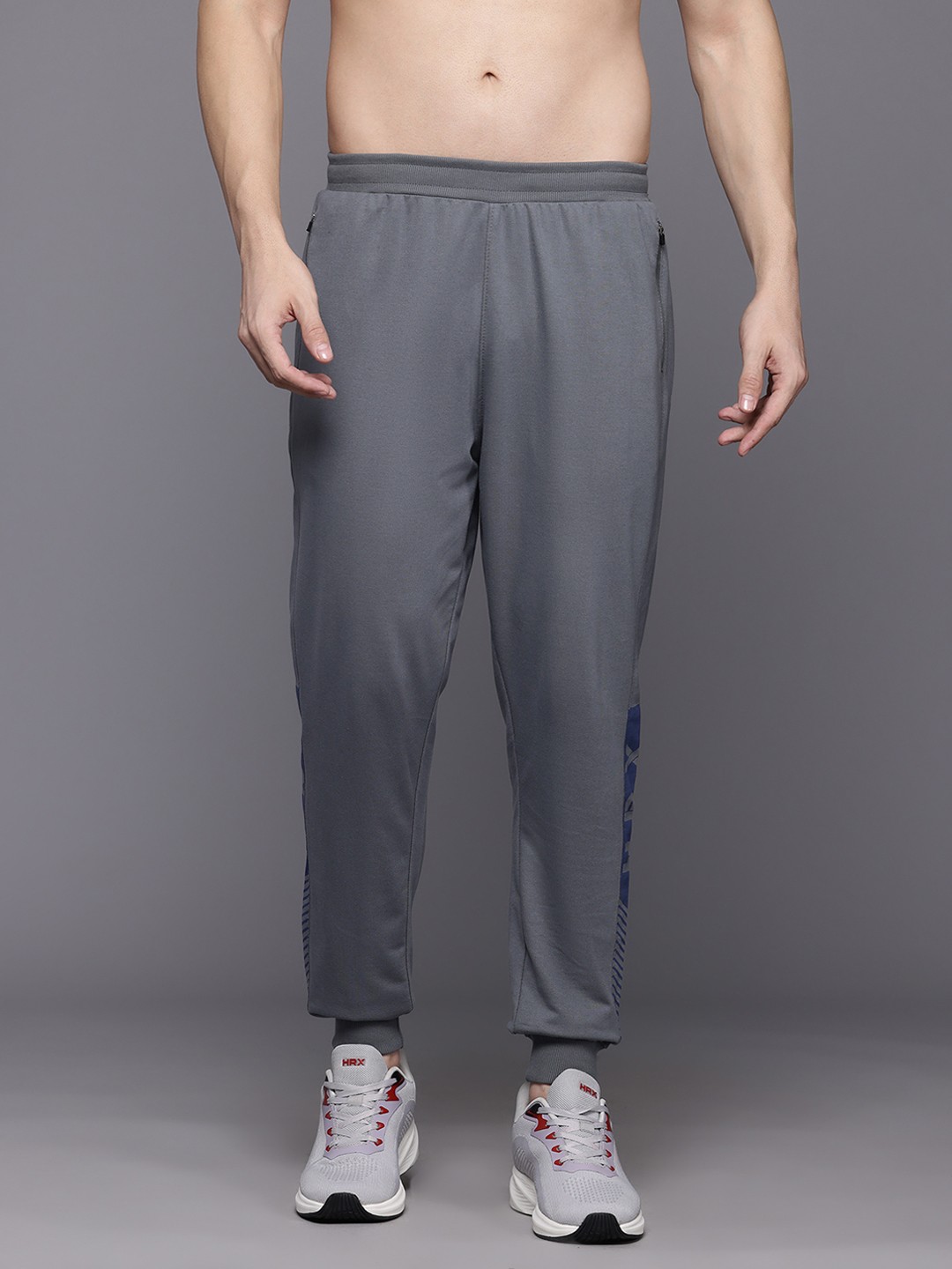 

HRX by Hrithik Roshan Men Side Printed Training Joggers, Grey