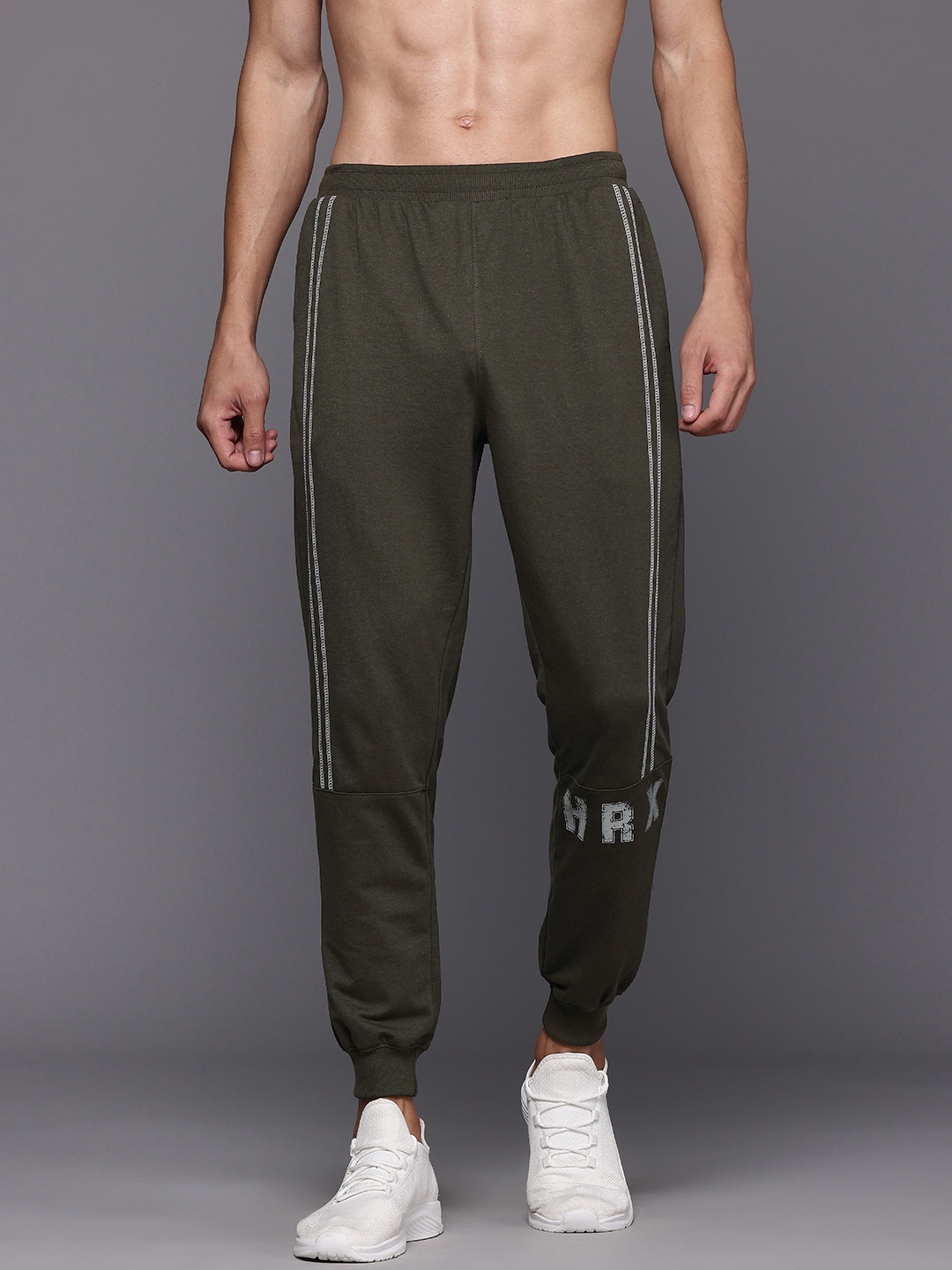 

HRX by Hrithik Roshan Men Overlock Stitch Detailed Joggers, Olive