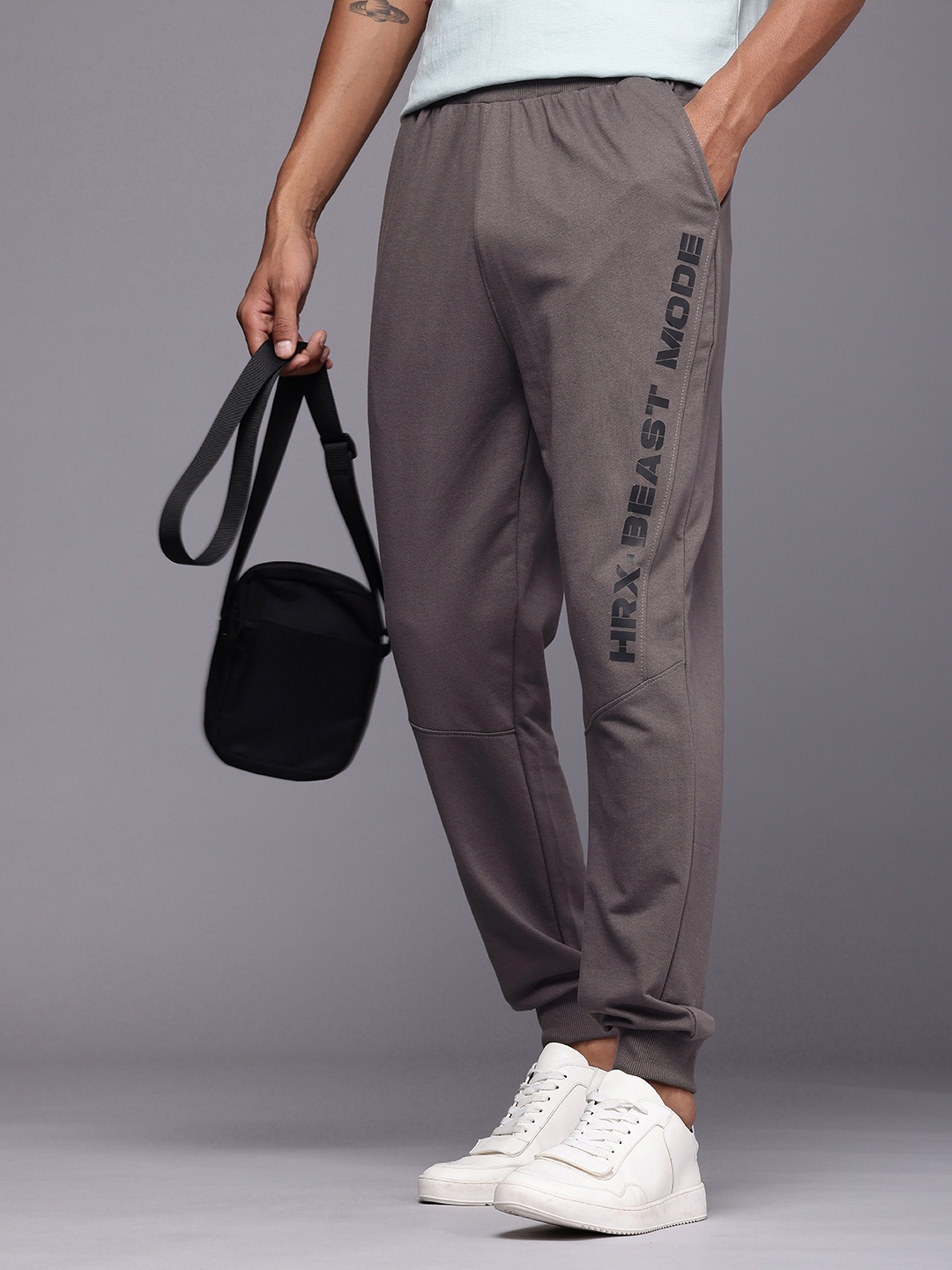 

HRX by Hrithik Roshan Men Typography Print Training Joggers, Grey
