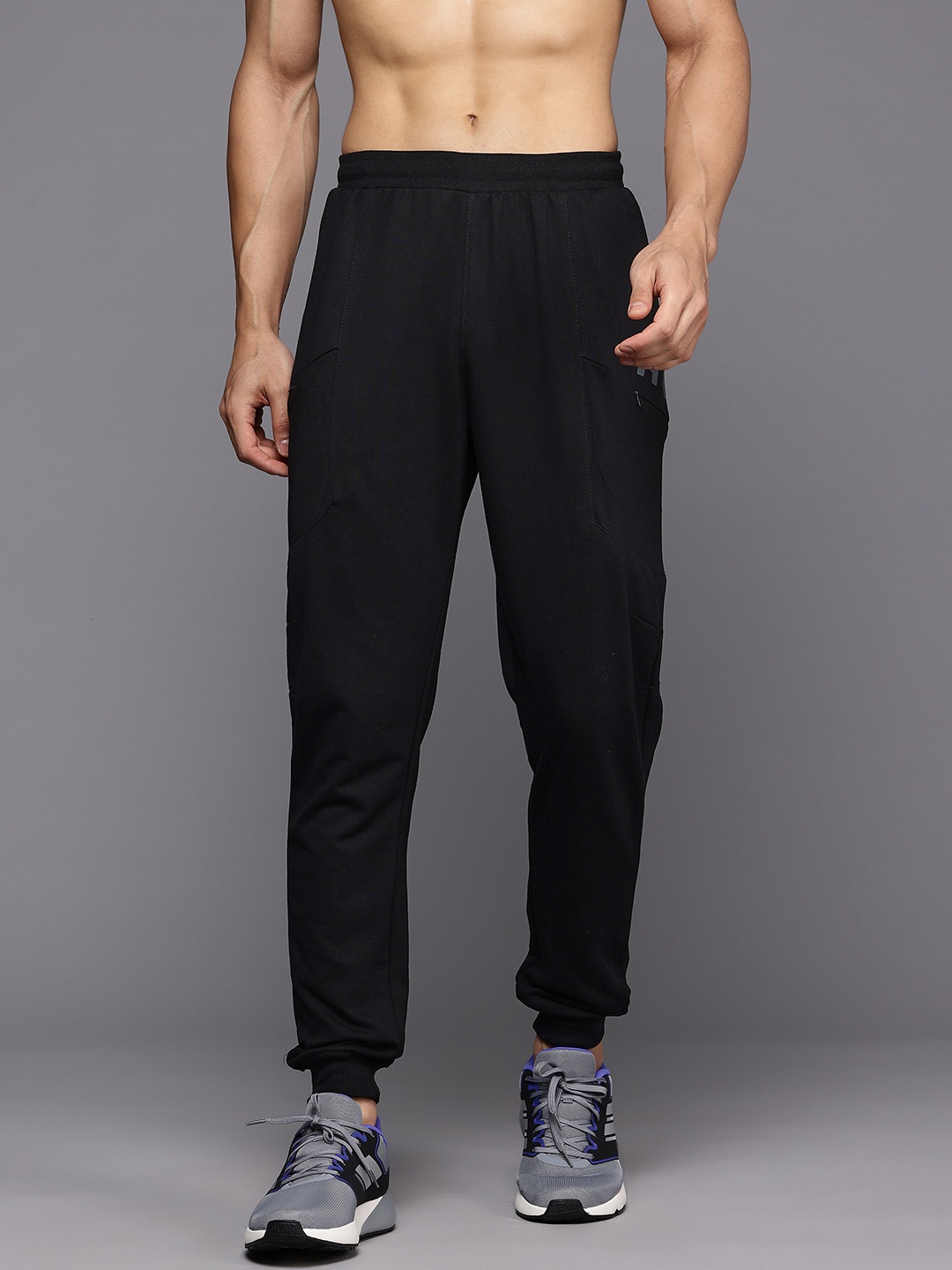 

HRX by Hrithik Roshan Men Training Joggers, Black