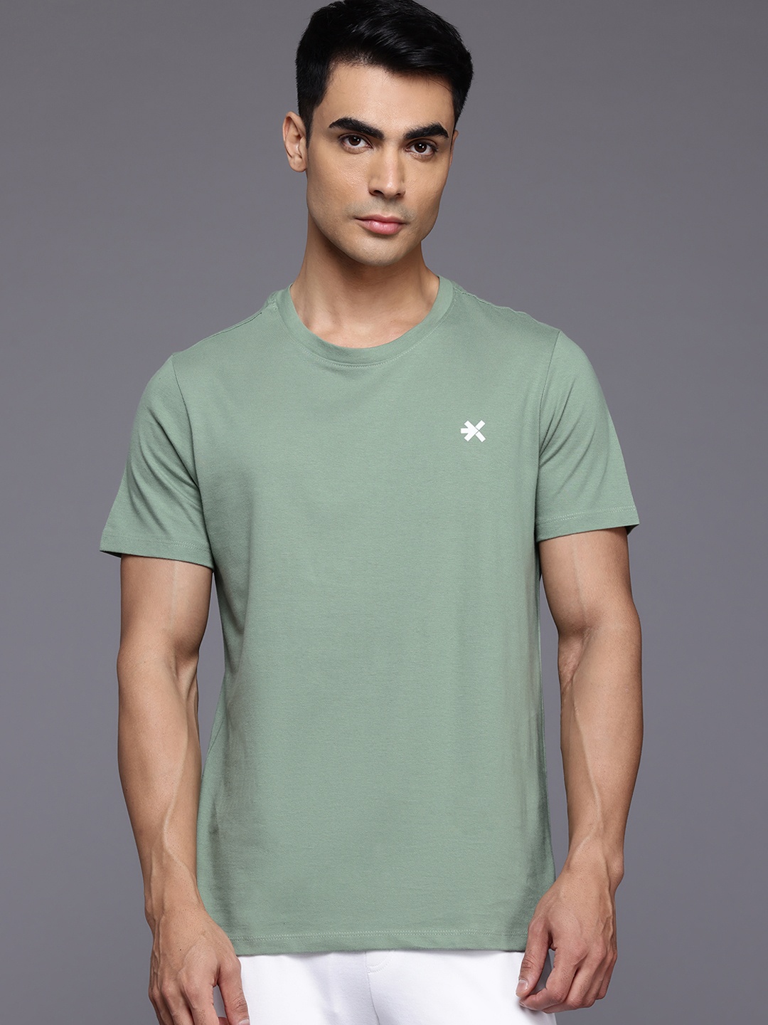 

HRX by Hrithik Roshan Solid Regular Fit Training T-shirt, Green