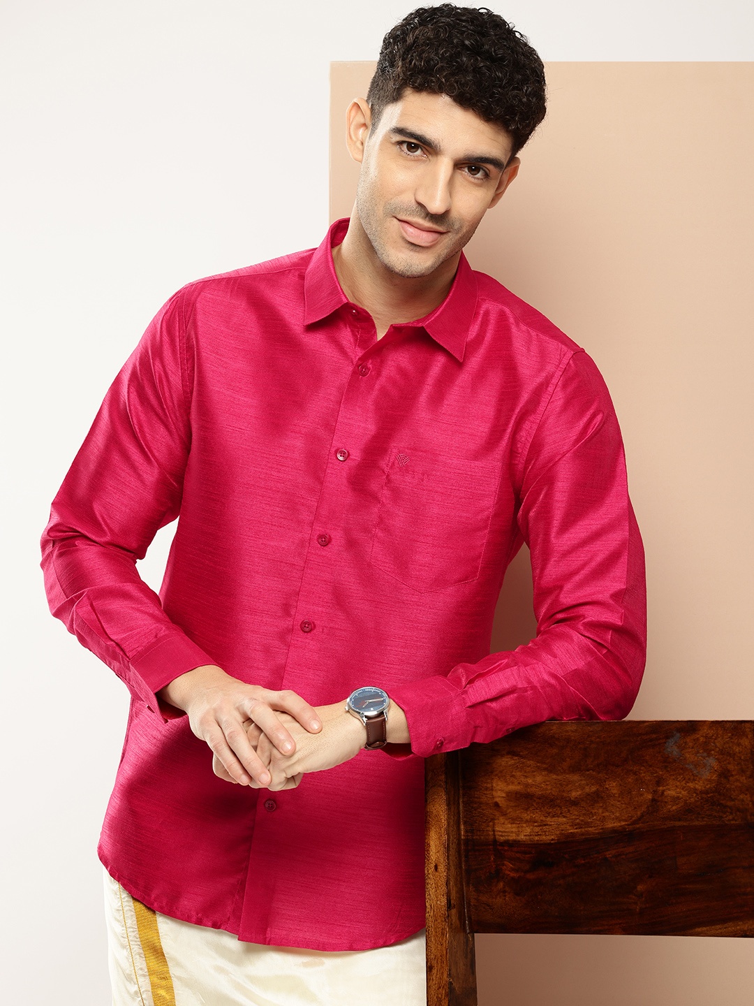 

INVICTUS Spread Collar Festive Collection Shirt, Fuchsia