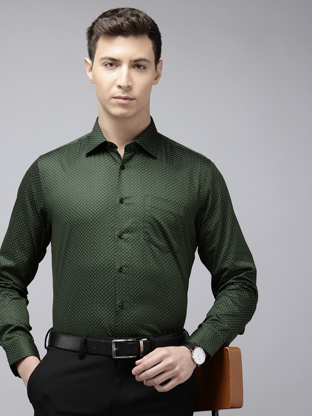 

Van Heusen Pure Cotton Slim Fit Geometric Printed Formal Shirt, Green