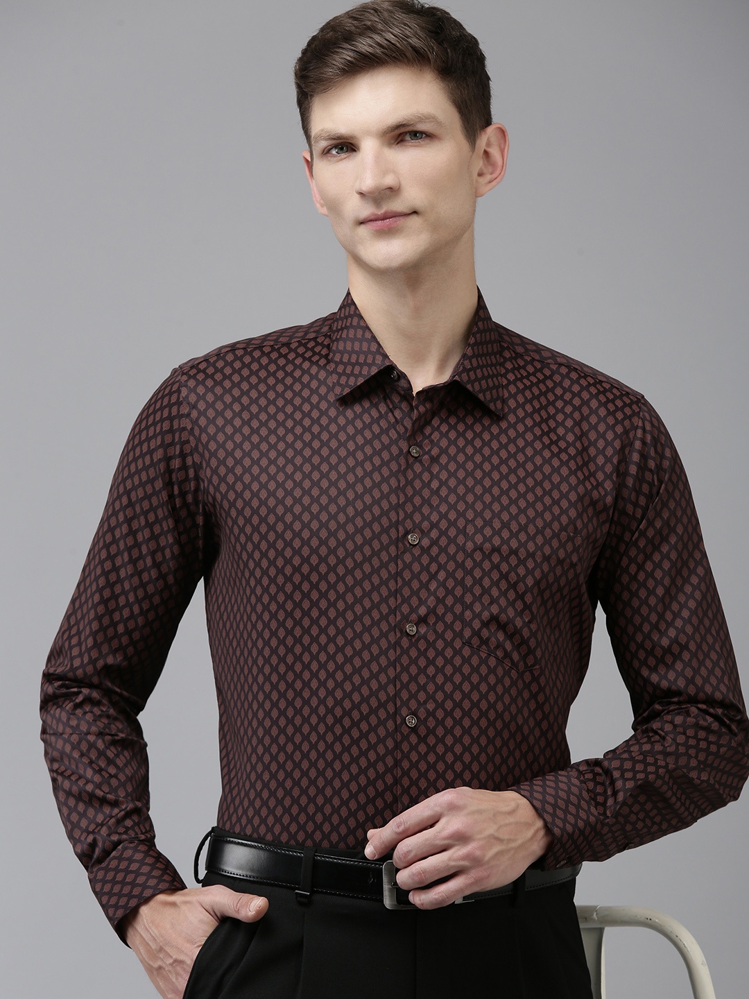 

Van Heusen Pure Cotton Slim Fit Opaque Printed Formal Shirt, Black