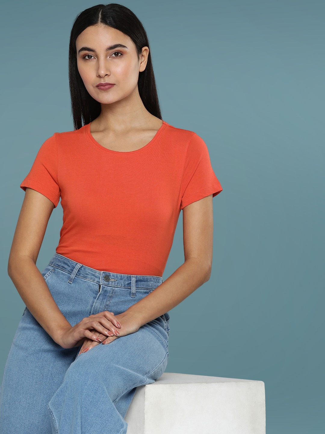 

DressBerry Women Solid Round Neck T-shirt, Red
