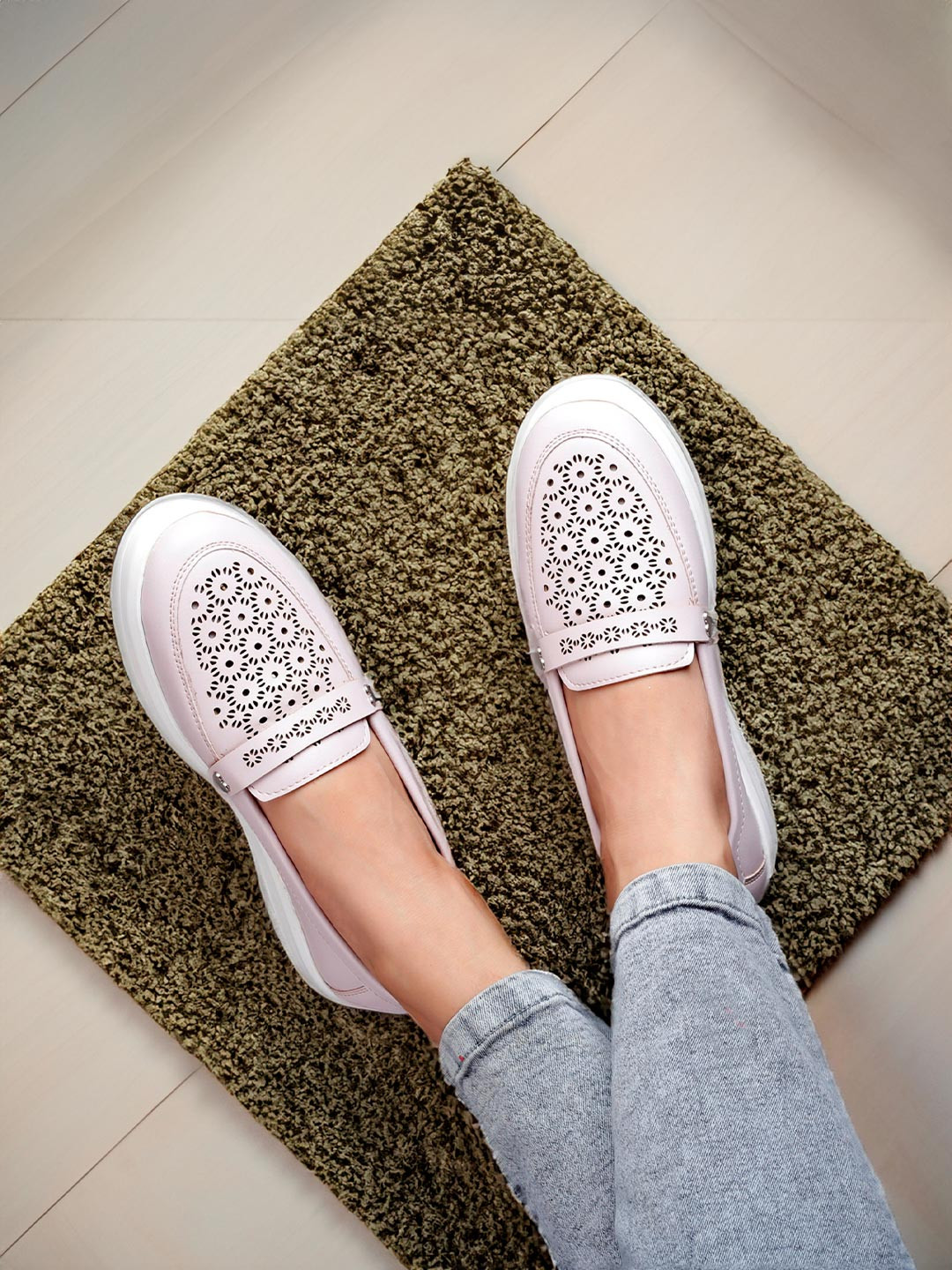 

DressBerry Women Round Toe Slip-On Loafers With Laser Cuts, Pink