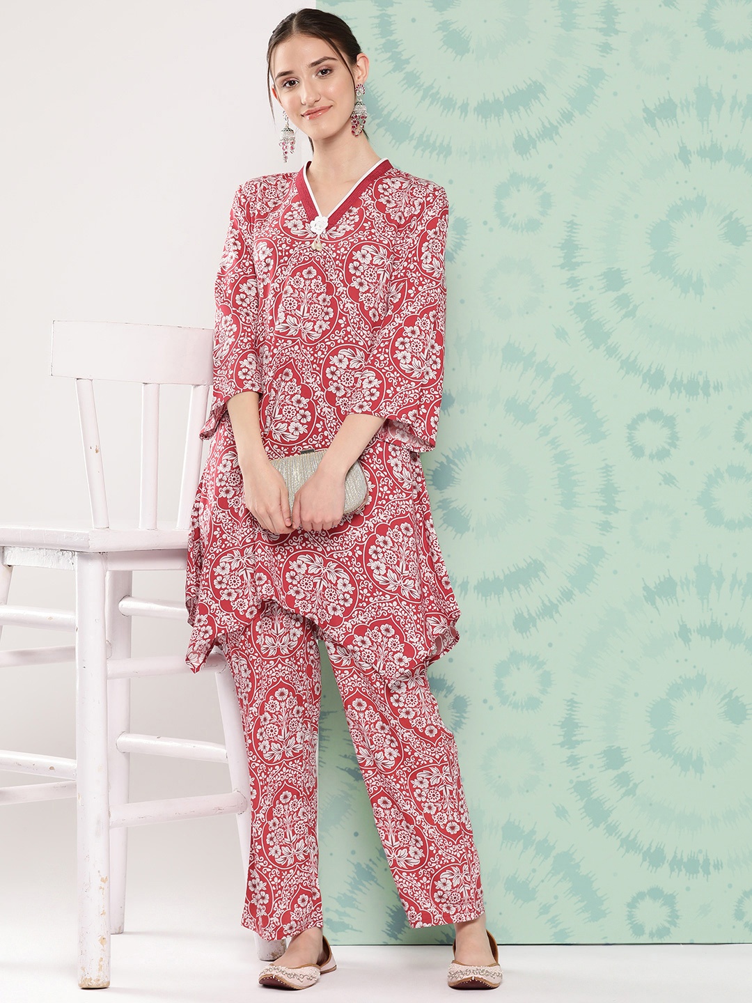 

Nayam By Lakshita Floral Printed Straight Kurti With Palazzos, Rust