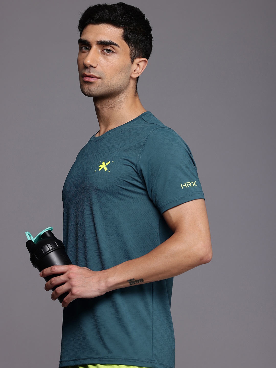 

HRX by Hrithik Roshan Sculptflex Self-Design Textured Training T-shirt, Teal