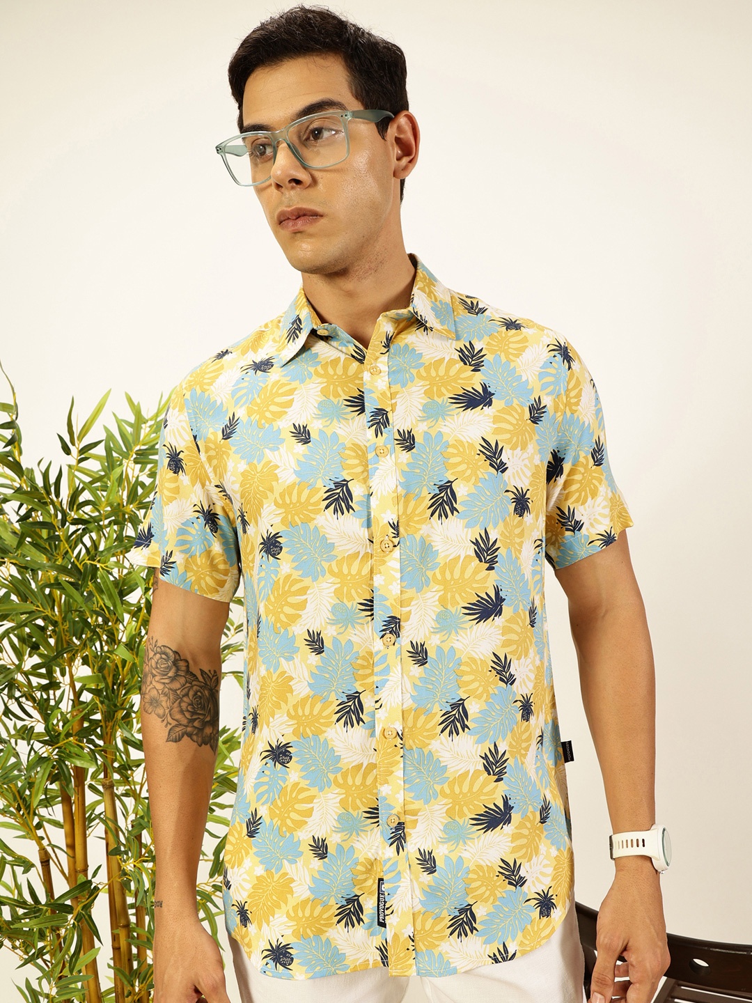 

Provogue Men Premium Slim Fit Floral Opaque Printed Casual Shirt, Yellow