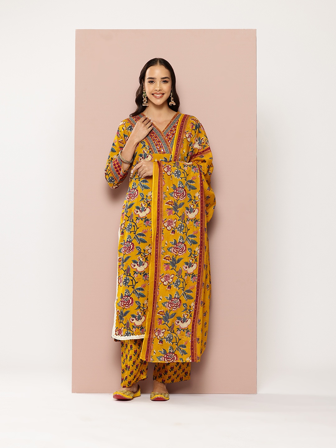 

PARTHVI Floral Printed Zari Pure Cotton Kurta With Palazzos & Dupatta, Yellow