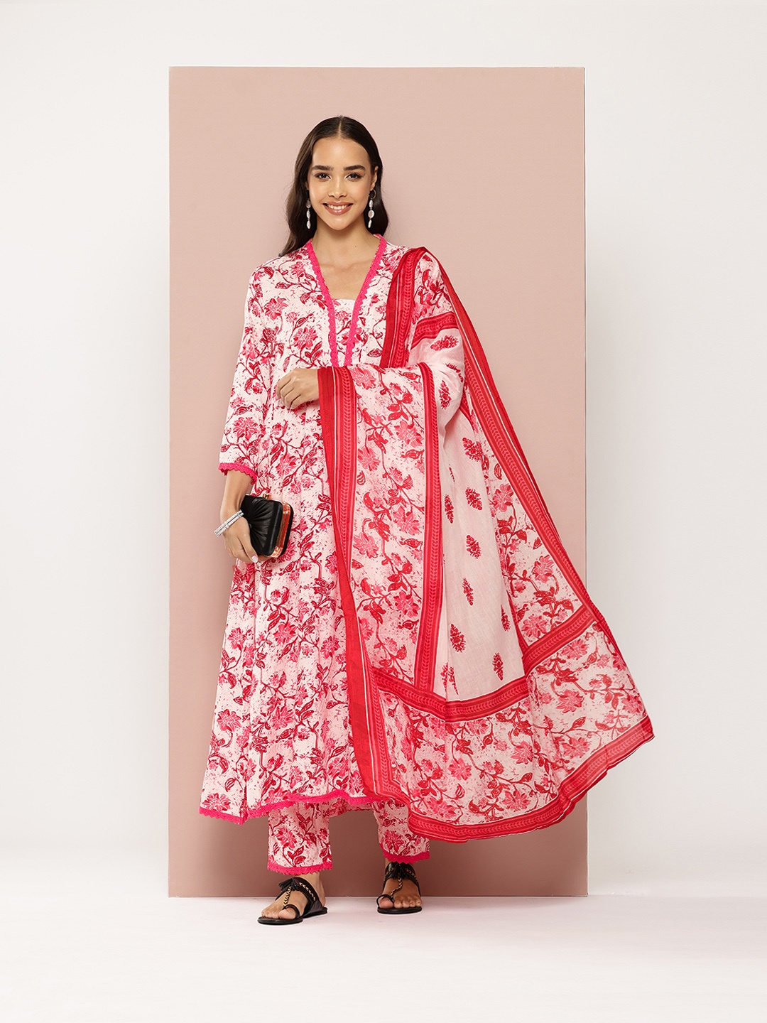 

PARTHVI Floral Printed Thread Work Kurta With Trousers & Dupatta, Pink