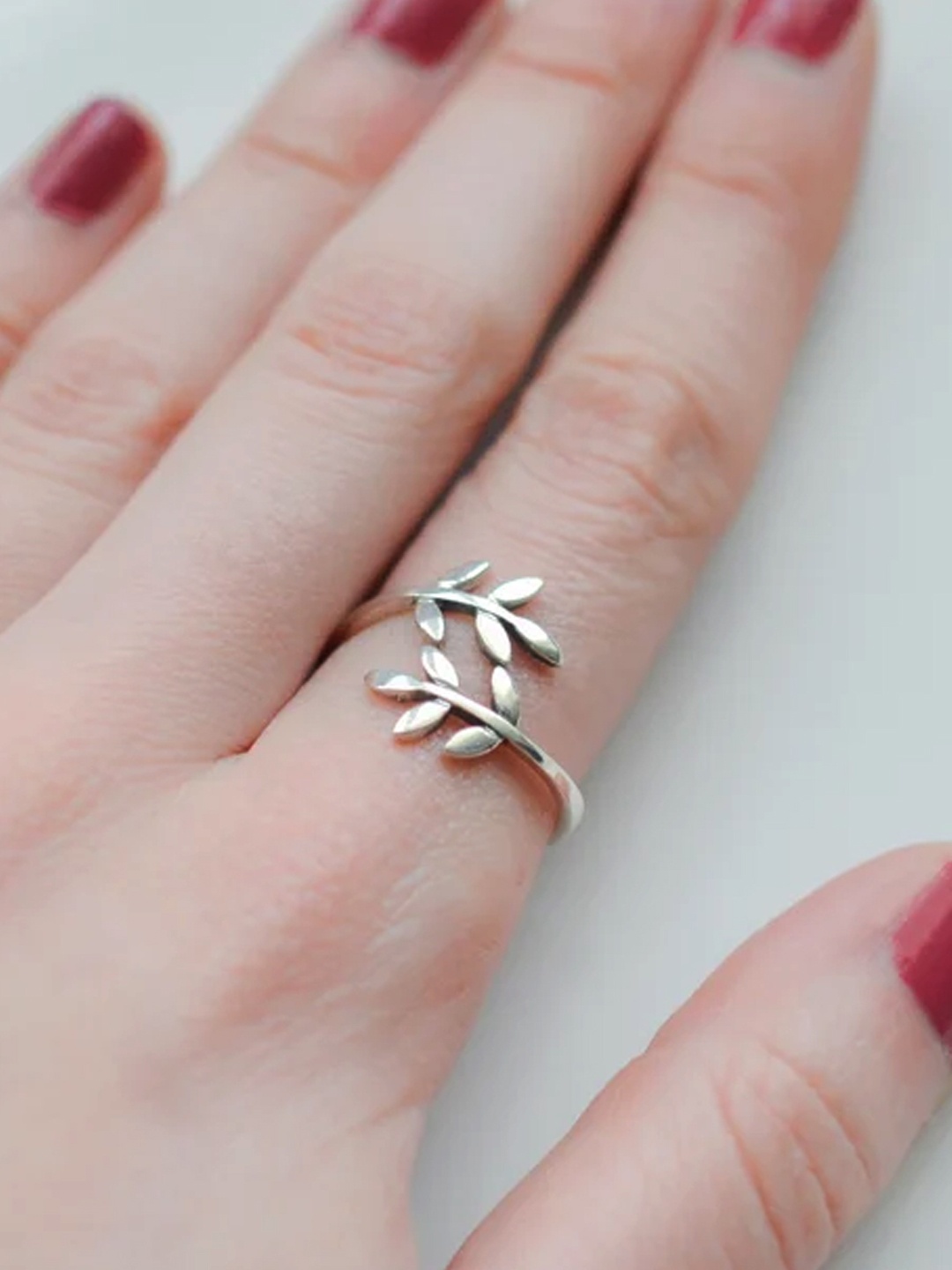 

Goldnera 925 Sterling Silver Plated Finger Ring