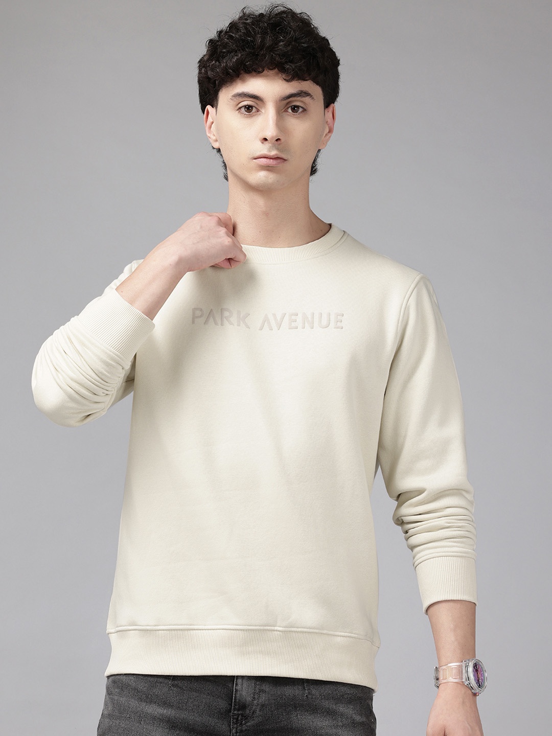 

Park Avenue Brand Logo Printed Pullover Sweatshirt, Cream