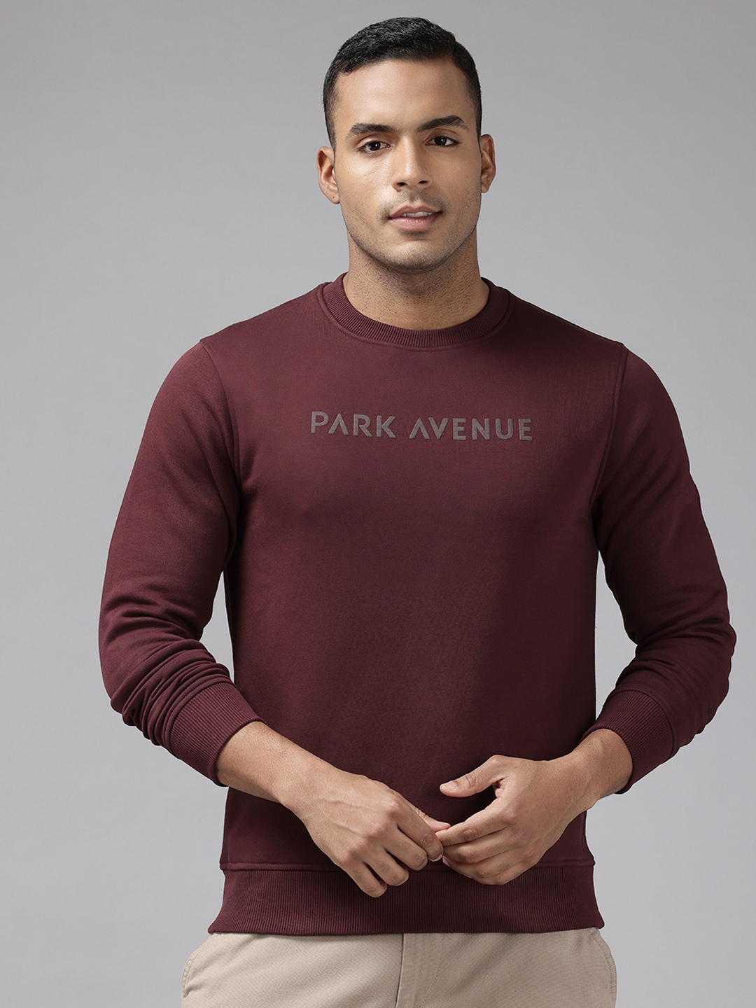 

Park Avenue Brand Logo Printed Pullover Sweatshirt, Brown