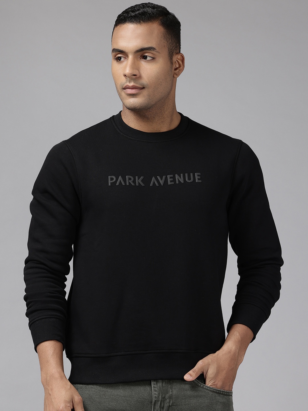 

Park Avenue Men Embellished Sweatshirt, Black