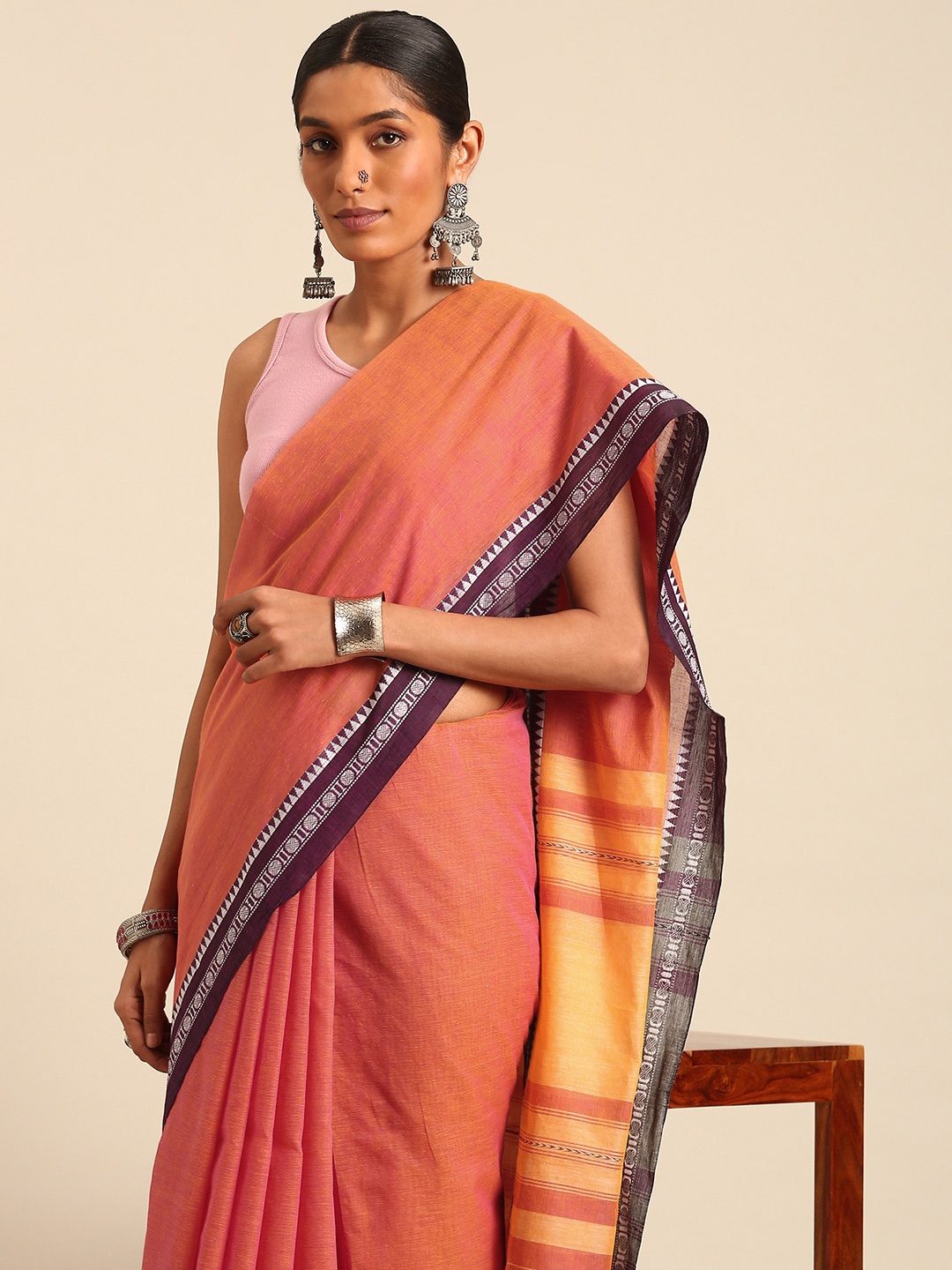 

Taavi Woven Design Pure Cotton Handloom Saree, Peach