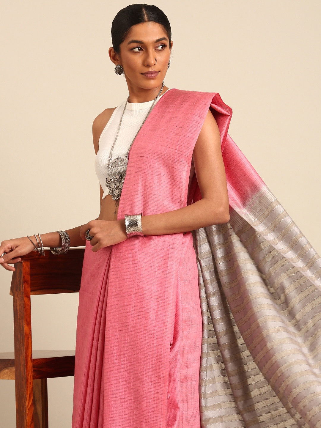 

Taavi Woven Design Zari Handloom Saree, Pink