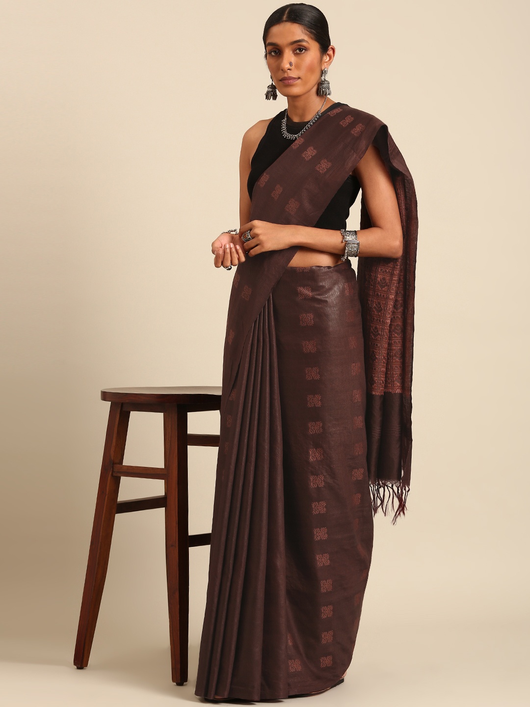 

Taavi Ethnic Motifs Zari Handloom Saree, Brown