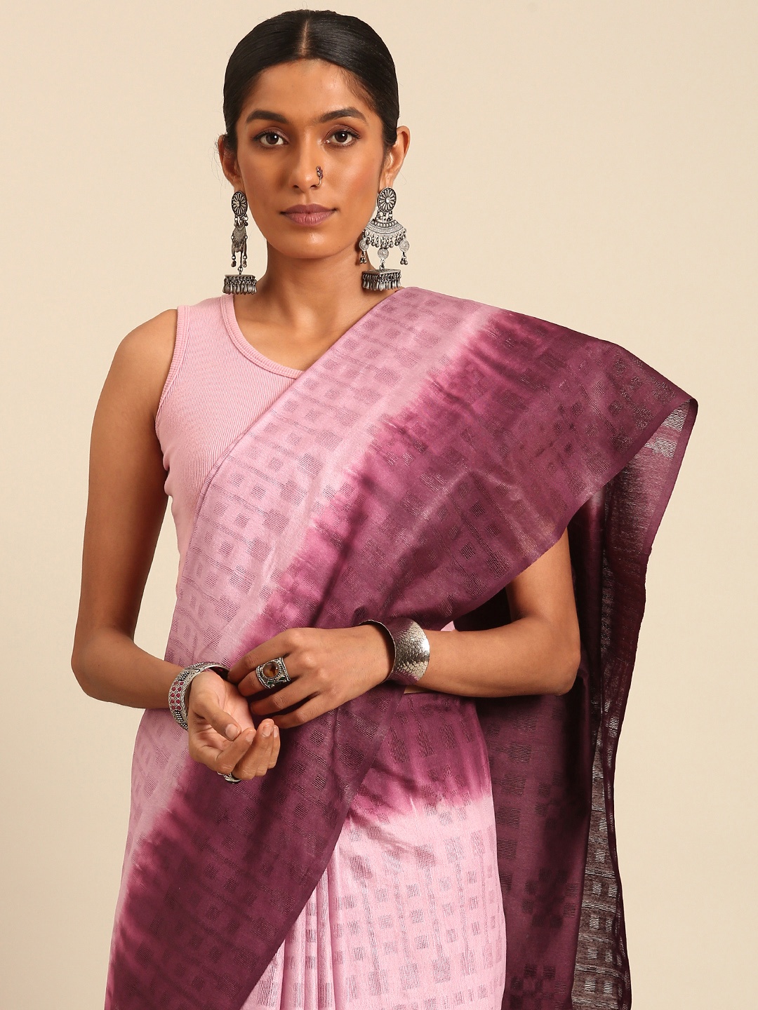 

Taavi Ombre Handloom Saree, Purple