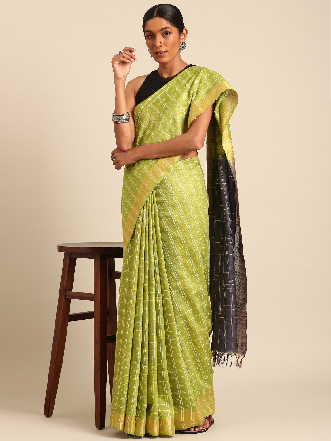 

Taavi Checked Zari Handloom Saree, Lime green