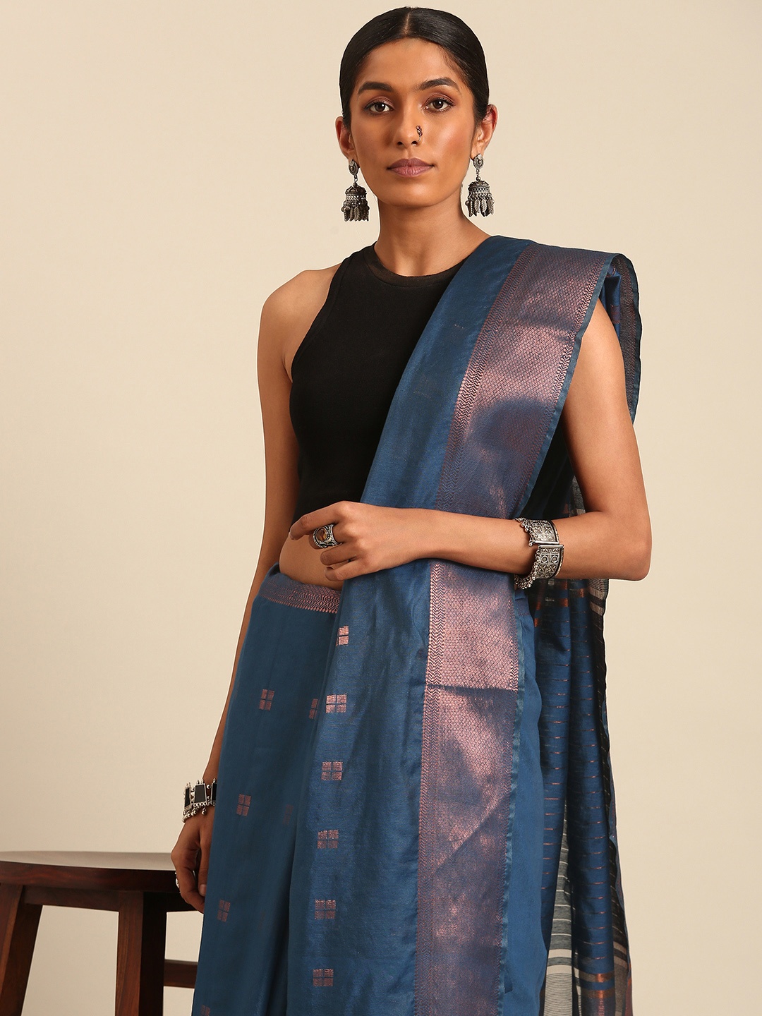 

Taavi Geometric Woven Design Zari Handloom Saree, Blue