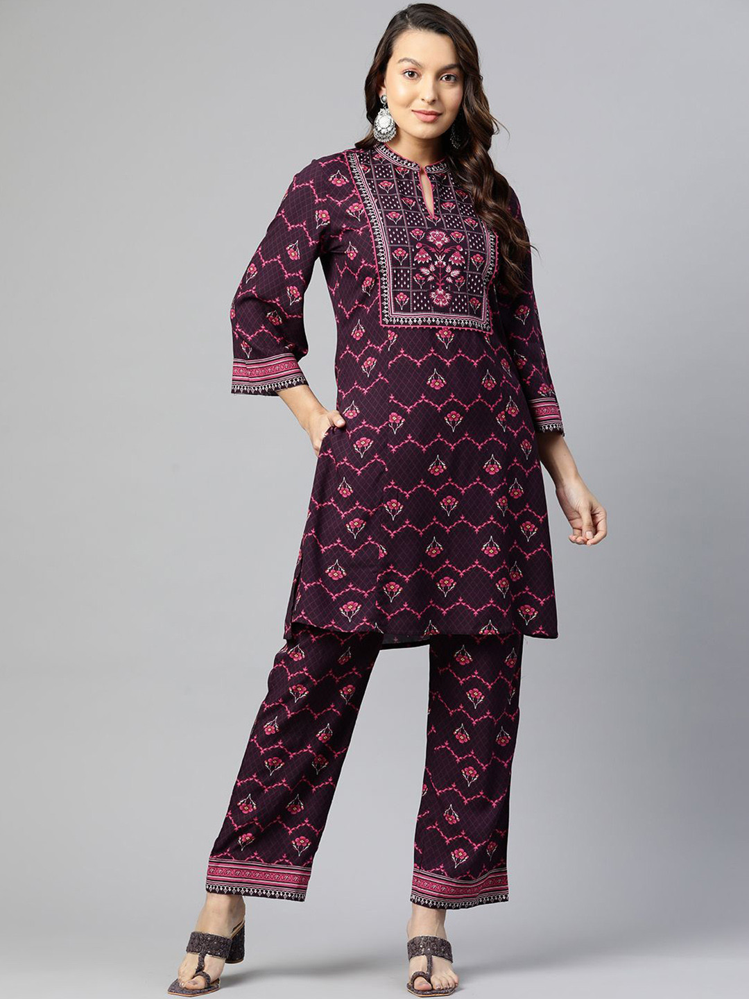 

Nayam By Lakshita Floral Printed Mandarin Collar Kurta with Trousers, Burgundy