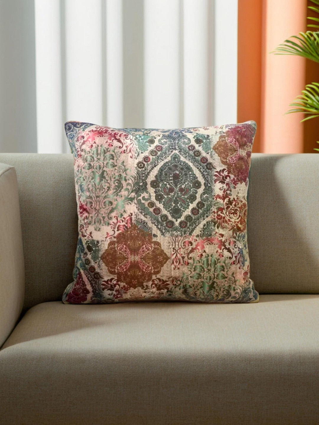 

Decoghar Green Single Piece Floral Print Velvet Square Cushion Covers