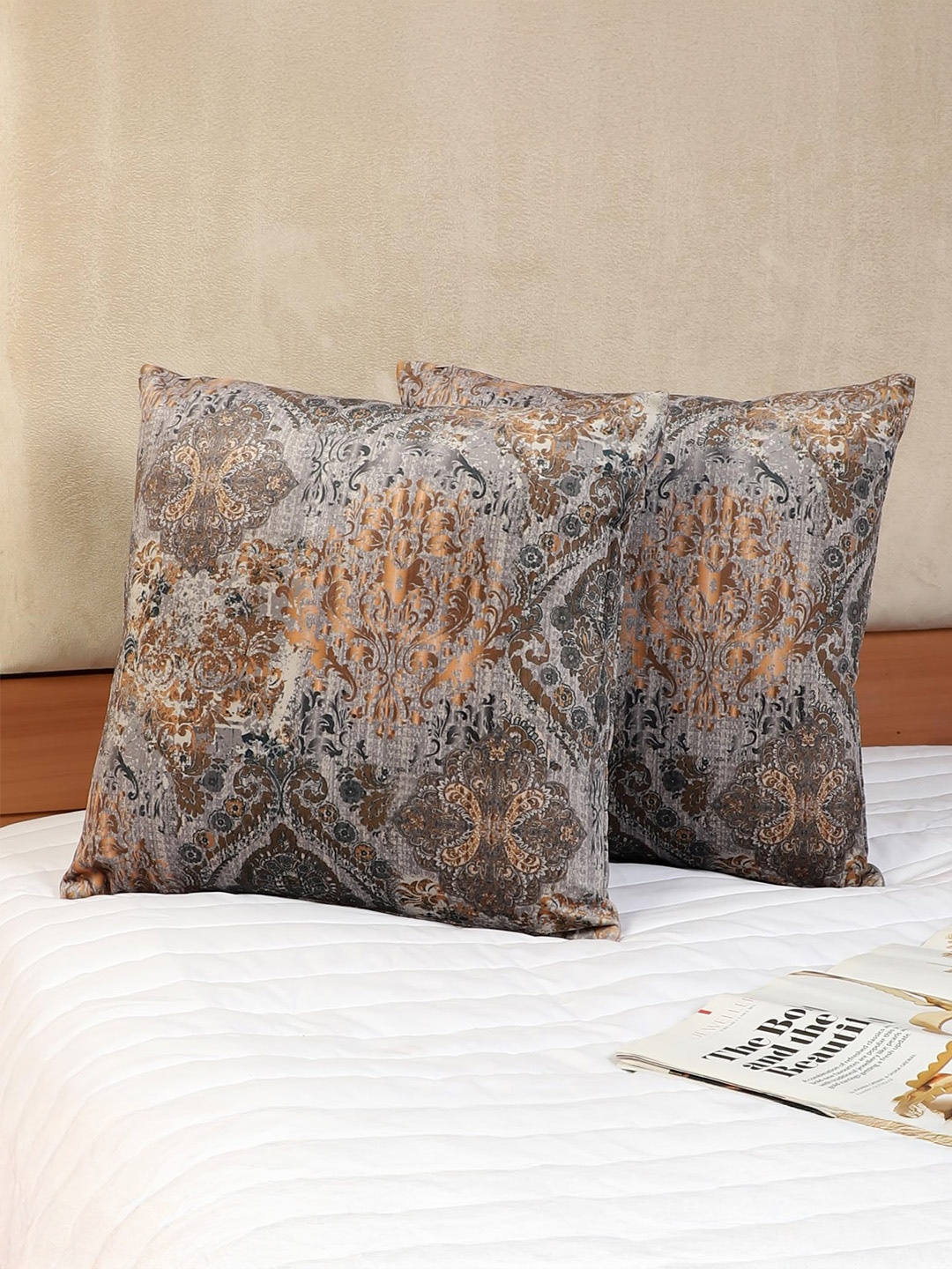 

Decoghar Brown Single Piece Floral Print Velvet Square Cushion Covers