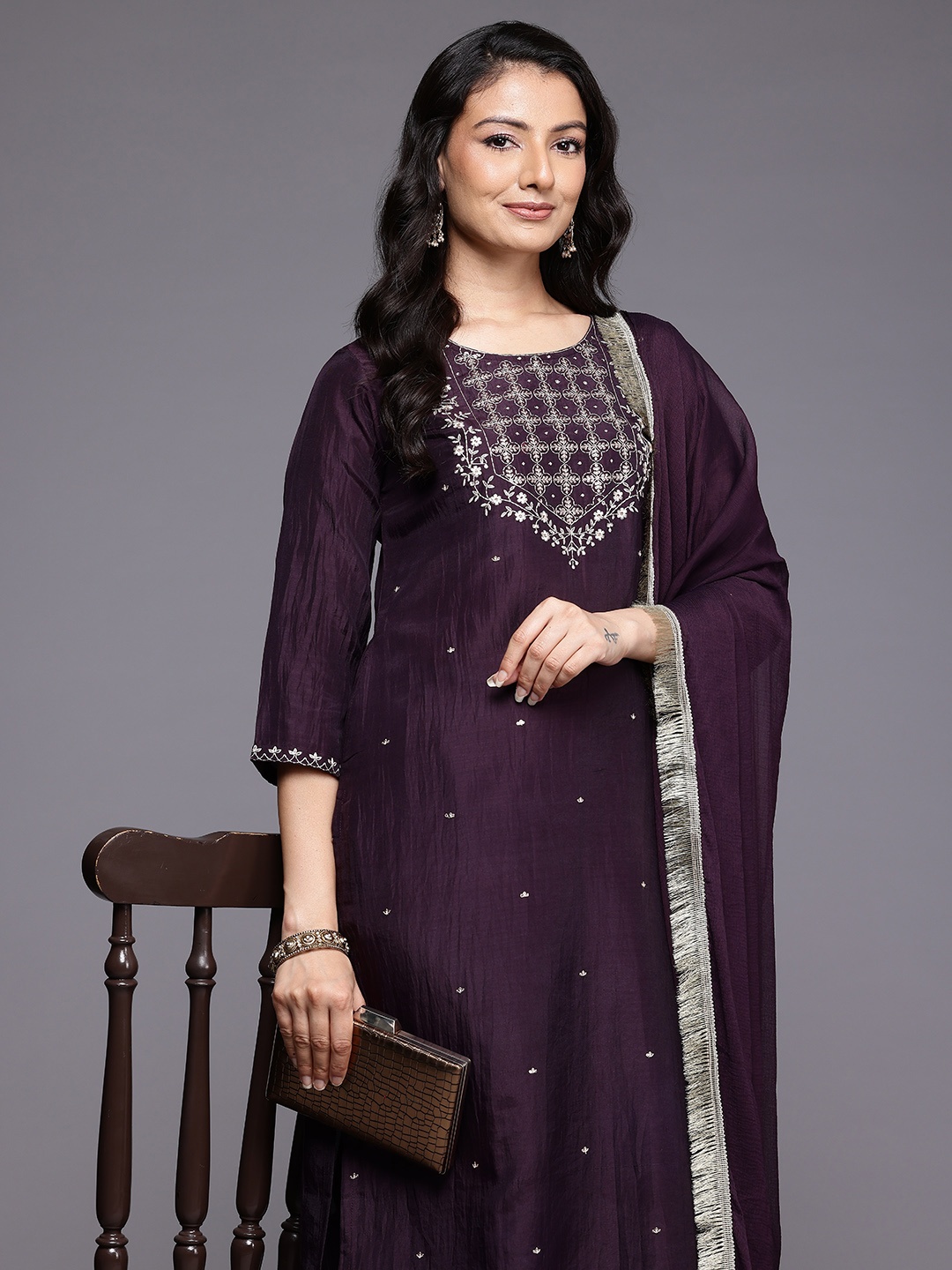 

Varanga Floral Embroidered Sequinned Kurta With Trousers & Dupatta, Purple