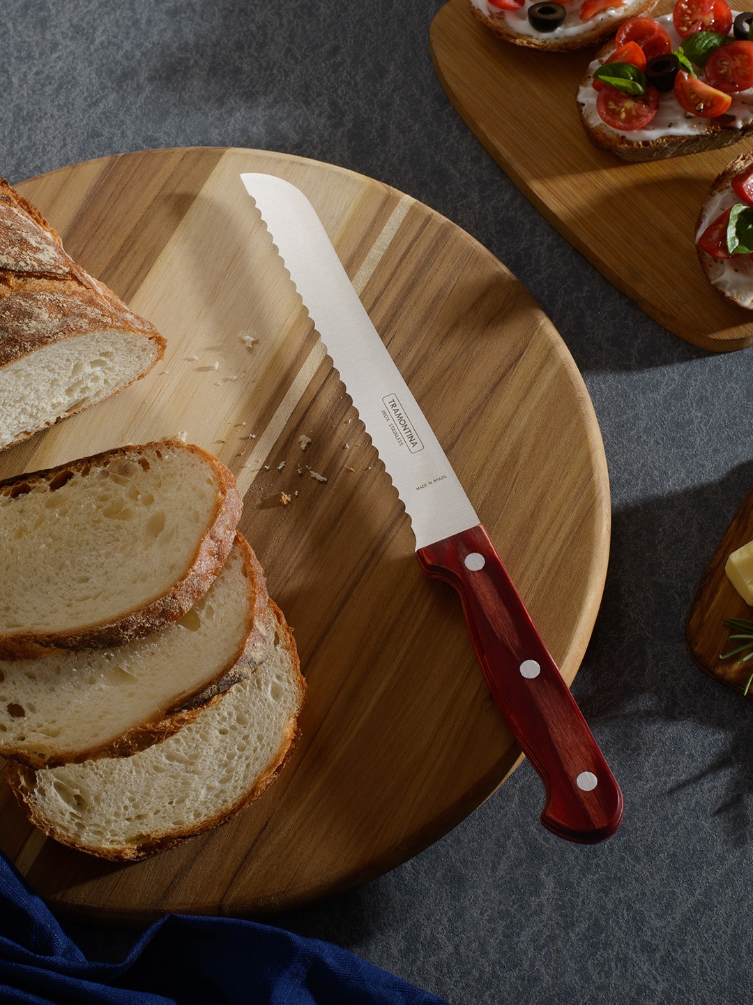 

Tramontina Polywood Stainless Steel Polywood Handle Bread Knife 17.7 cm, Brown