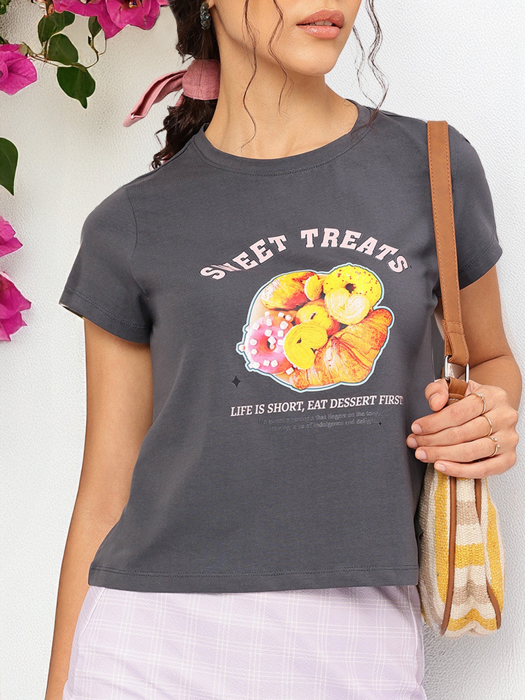 

DressBerry Typography Print Regular T-shirt, Grey