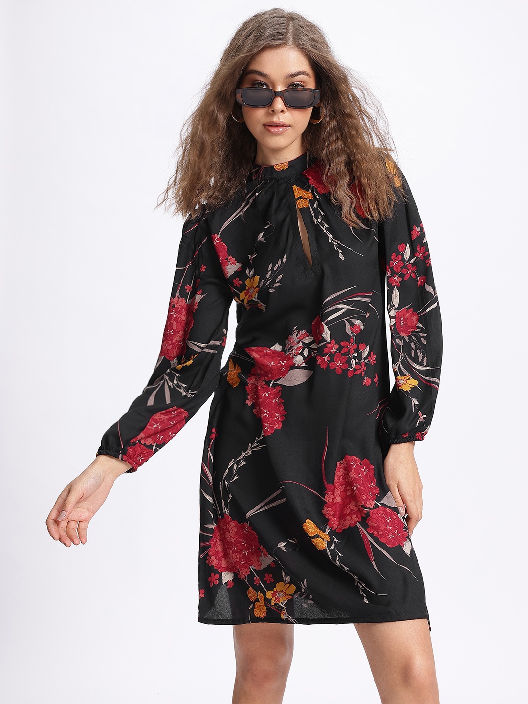 

DressBerry Soft Blooms Printed Pleated Detail Shift Dress, Black