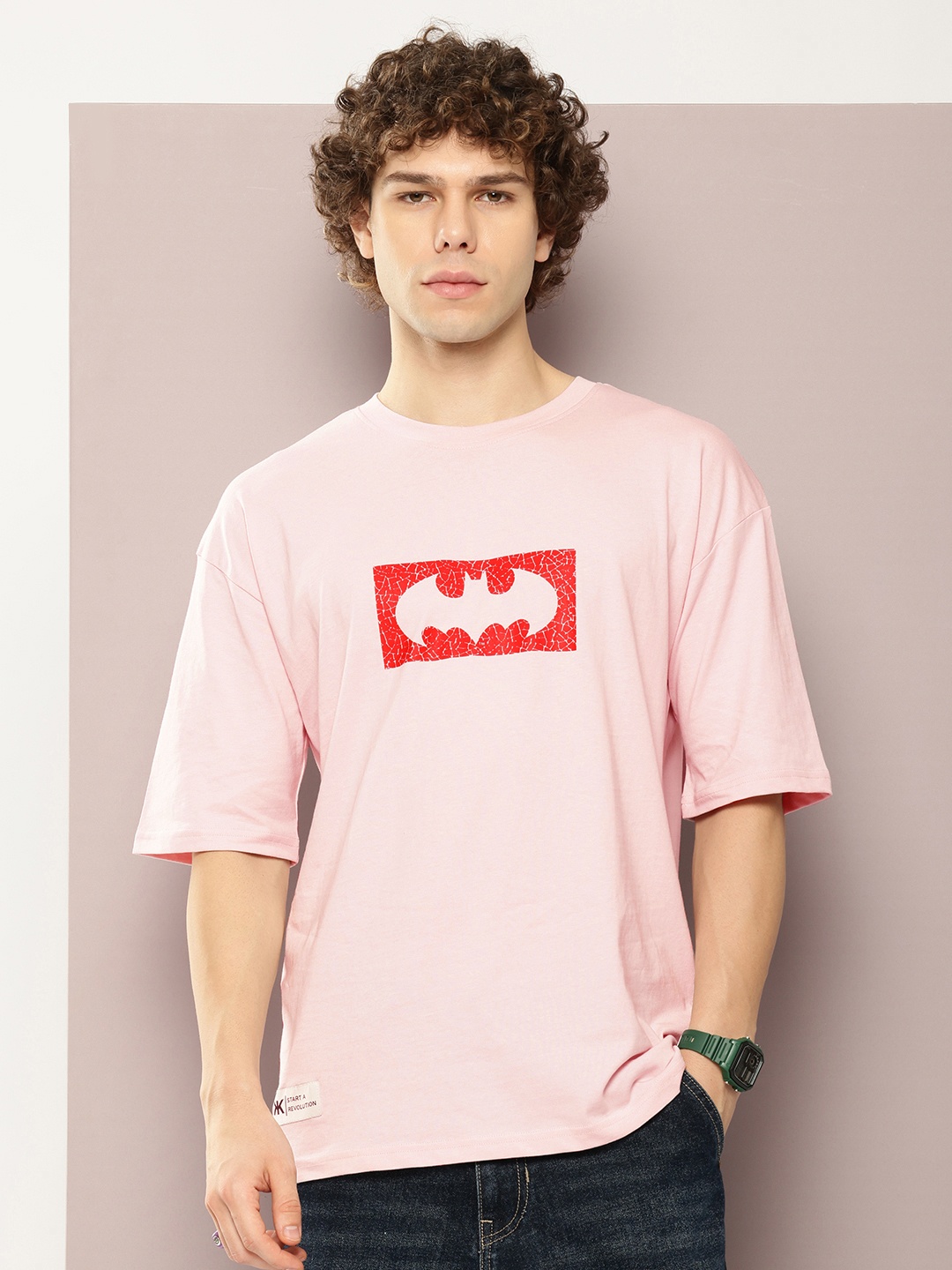 

Kook N Keech Batman Men Batman Printed Drop-Shoulder Sleeves Oversized Pure Cotton T-shirt, Peach