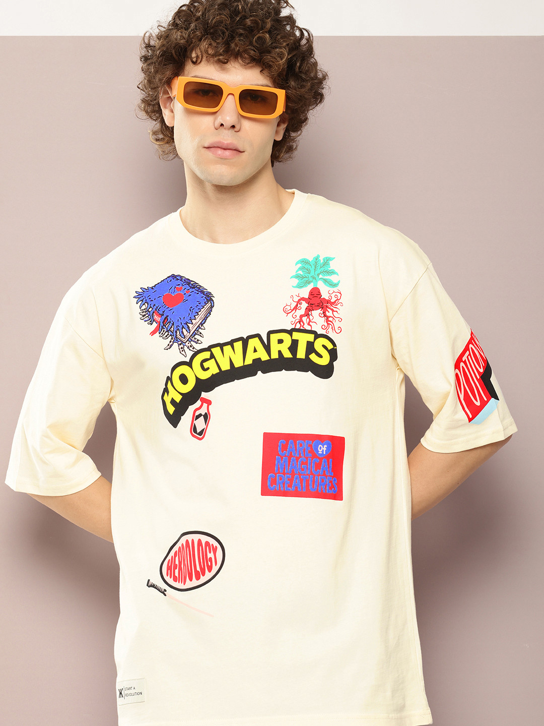 

Kook N Keech Harry Potter Men Printed Drop-Shoulder Sleeves Oversized Pure Cotton T-shirt, White