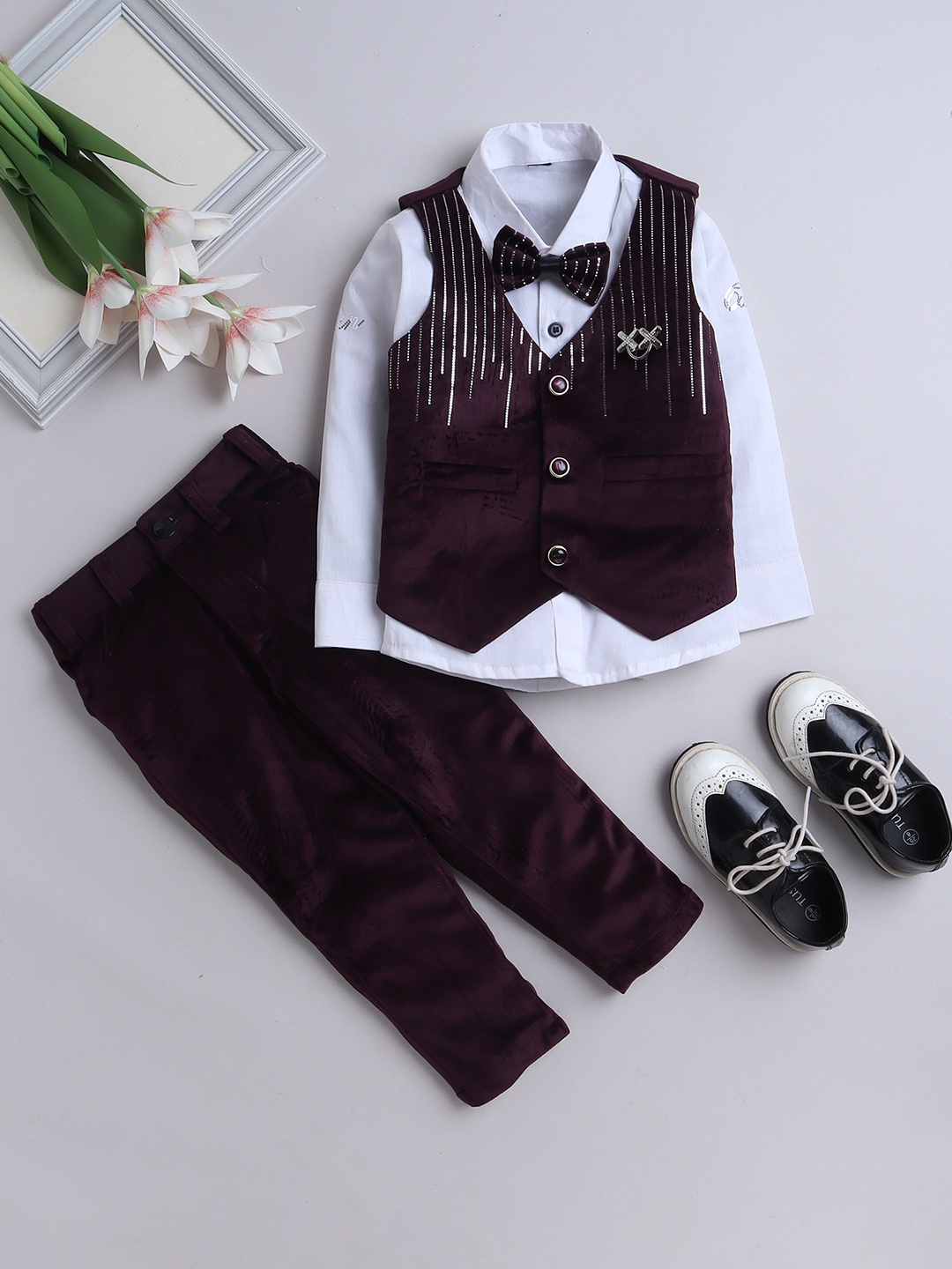 

FOURFOLDS Boys 3-Piece Single-Breasted Waistcoat & Shirt With Trousers, Purple