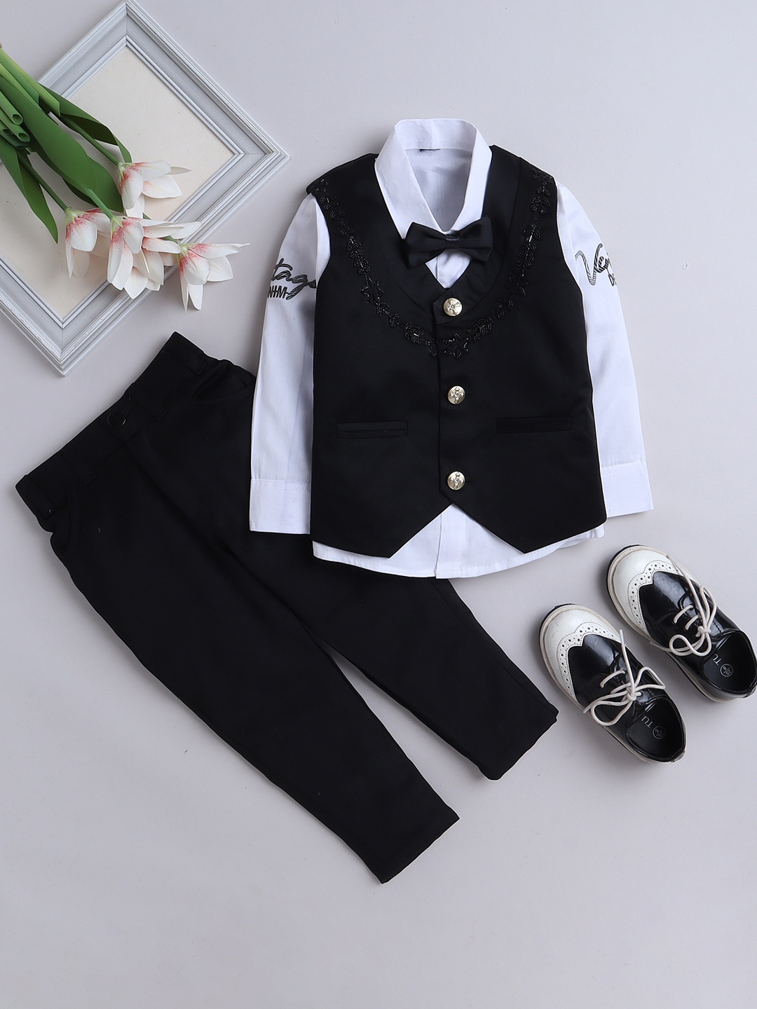 

FOURFOLDS Boys 3-Piece Single-Breasted Waistcoat & Shirt With Trousers, Black