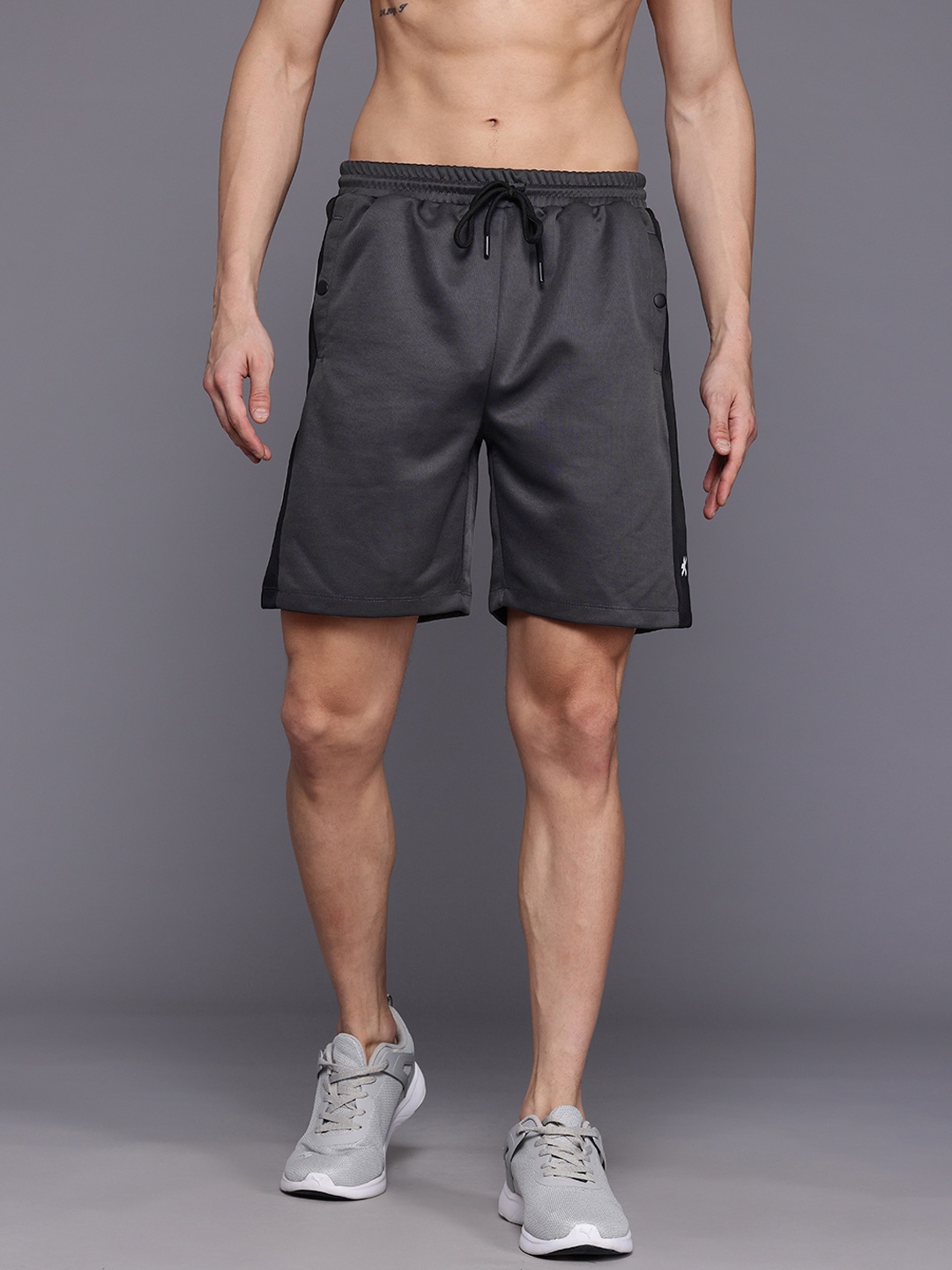 

HRX by Hrithik Roshan Men Colourblocked Outdoor Sports Shorts, Grey