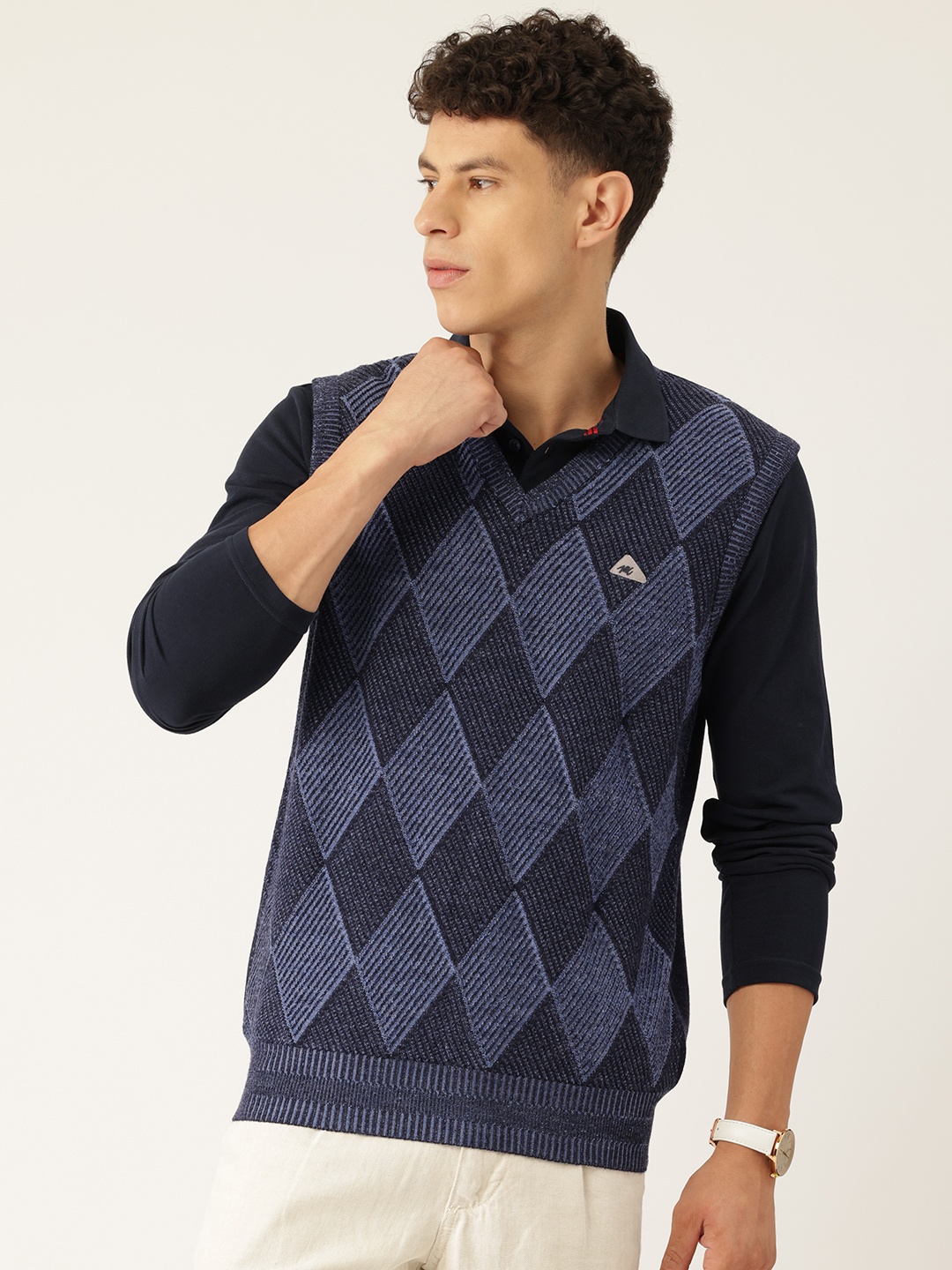 

Monte Carlo Geometric V-Neck Sweater Vest, Navy blue