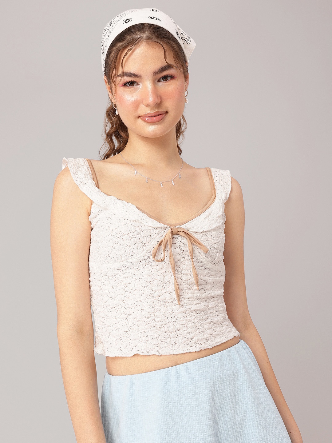 

DressBerry Romantic Flair Tie-Up Neck Lace Top, White