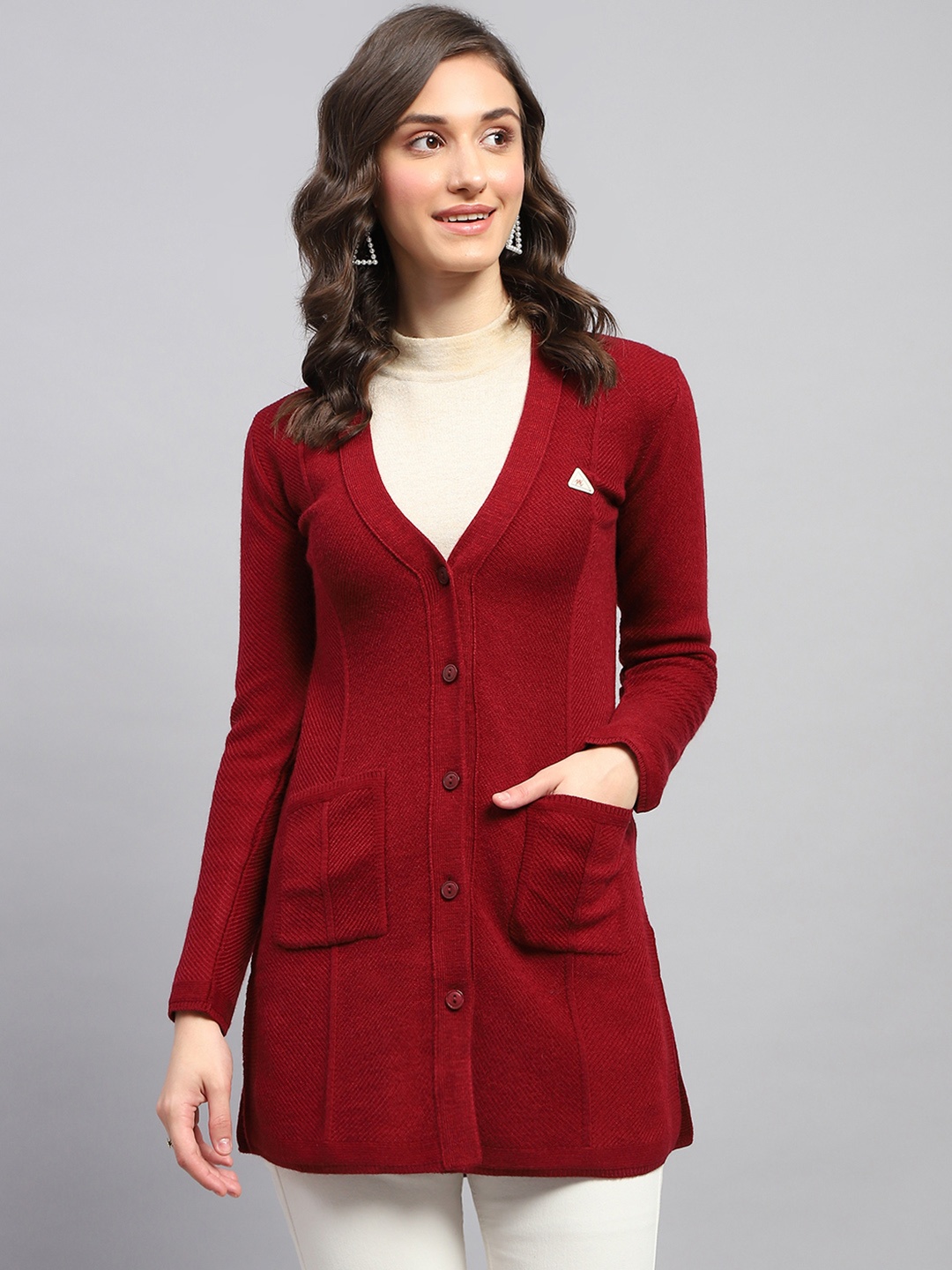 

Monte Carlo Self Design Knitted Side Slit Cardigan Sweaters, Maroon
