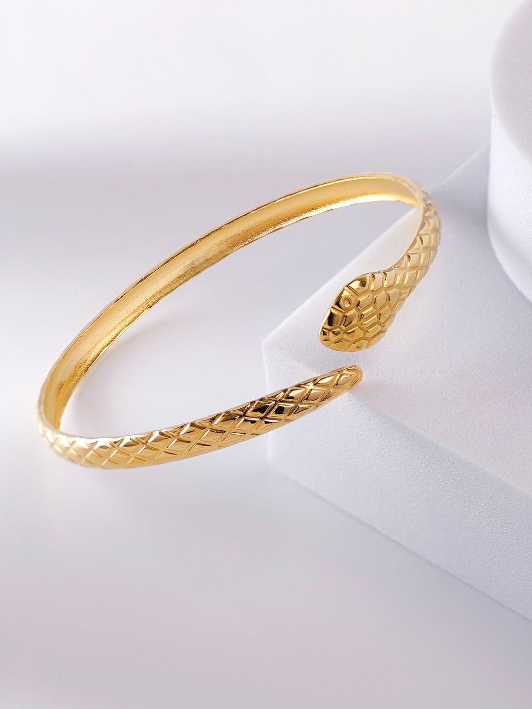 

SWASHAA Eli Snake 18K Gold Plated Cuff Bracelet