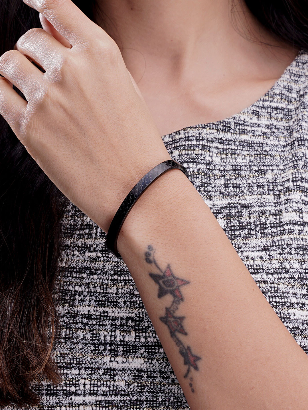 

SWASHAA Women Rhodium-Plated Kada Bracelet, Black