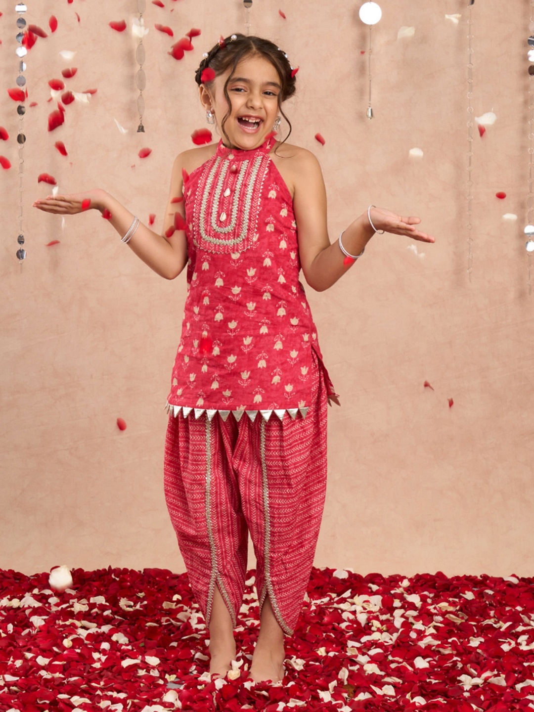 

LIL DRAMA Girls Floral Printed Gotta Patti Pure Cotton Straight Kurta With Dhoti Pant, Red