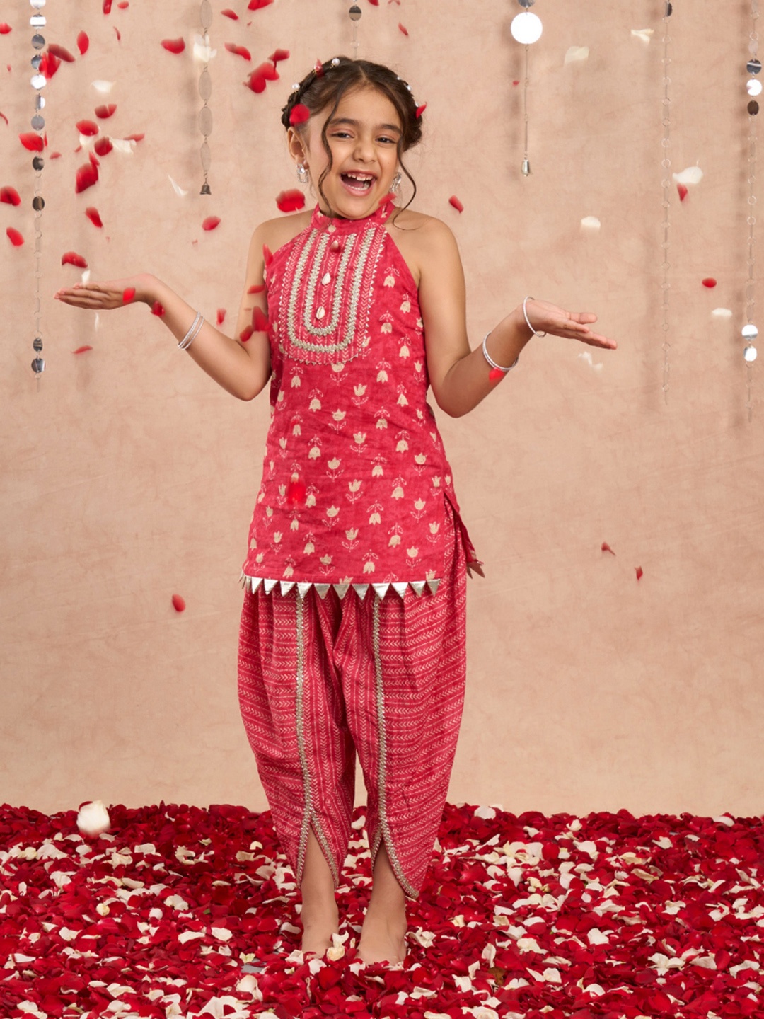 

LIL DRAMA Girls Floral Printed Gotta Patti Pure Cotton Straight Kurta With Dhoti Pant, Red