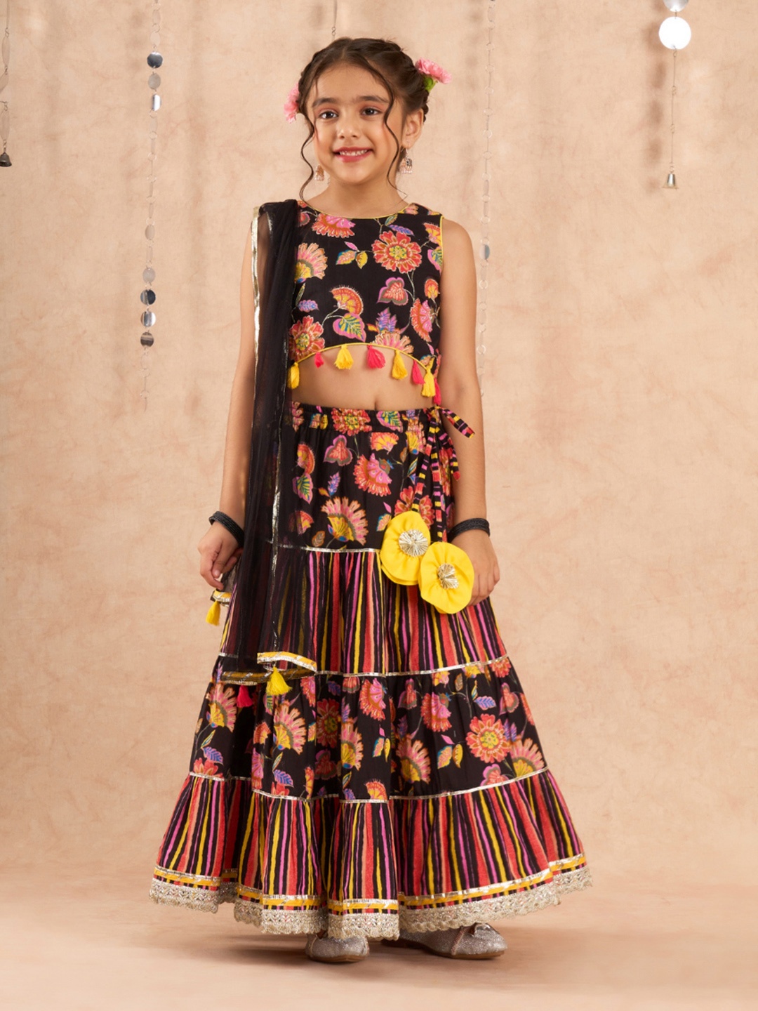 

LIL DRAMA Girls Floral Printed Ready to Wear Lehenga & Blouse With Dupatta, Black