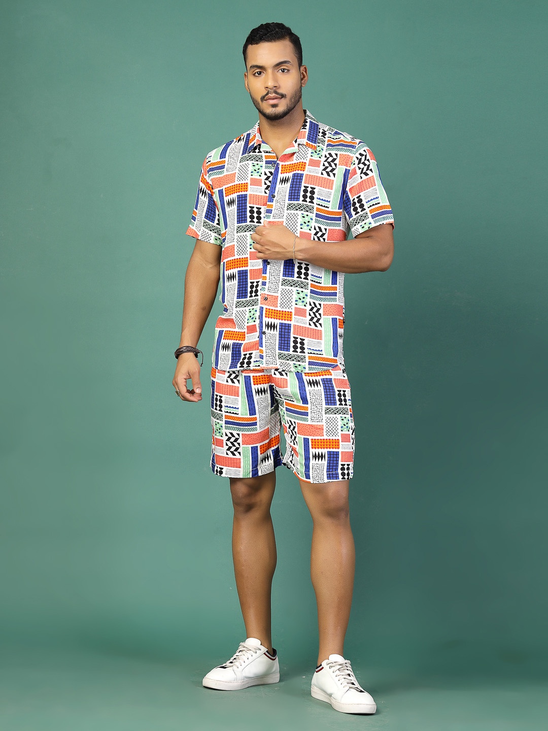 

Rigo Geometric Printed Slim-Fit Shirt With Shorts, White