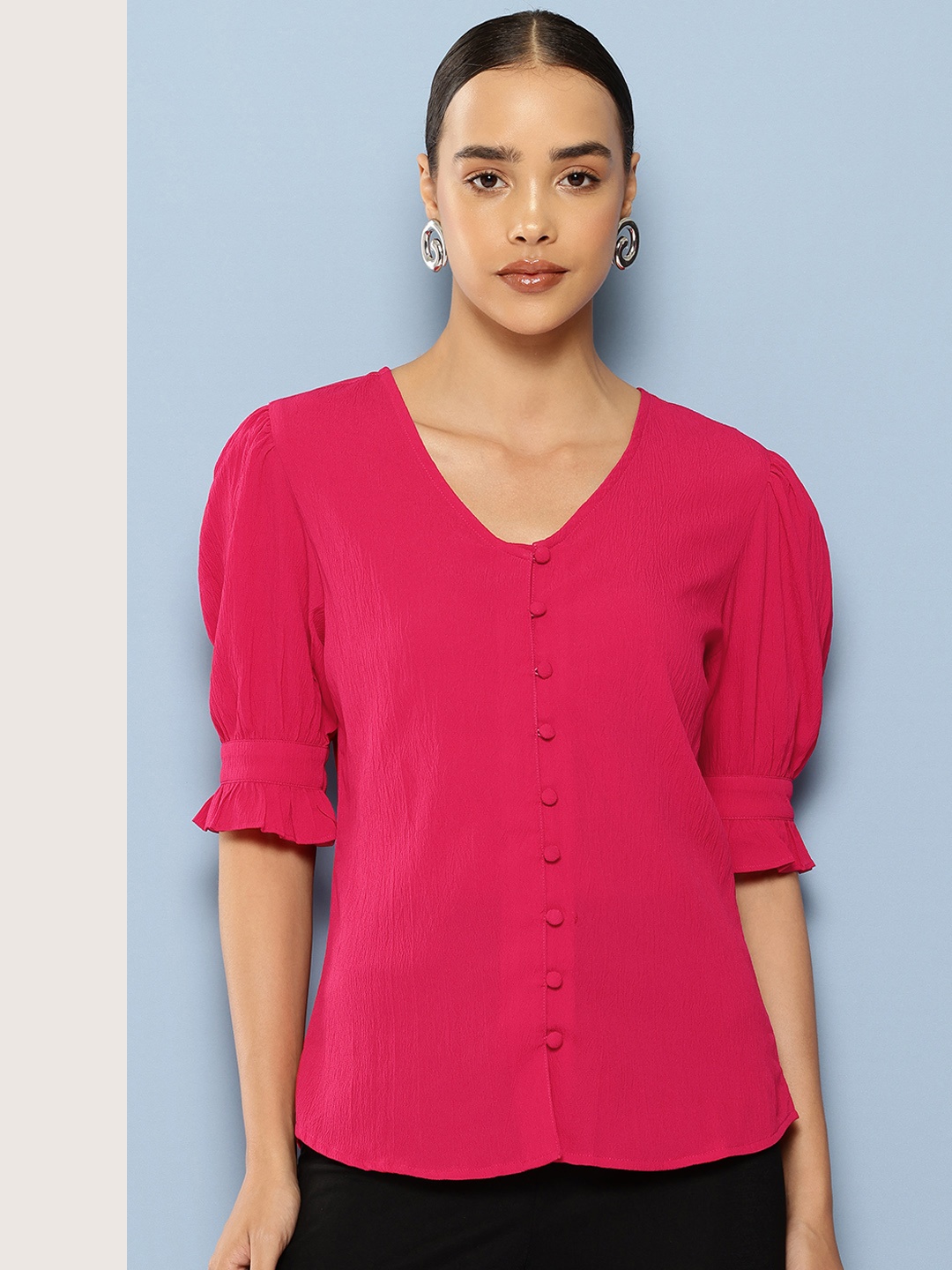 

Chemistry Puff Sleeves Crepe Top, Magenta