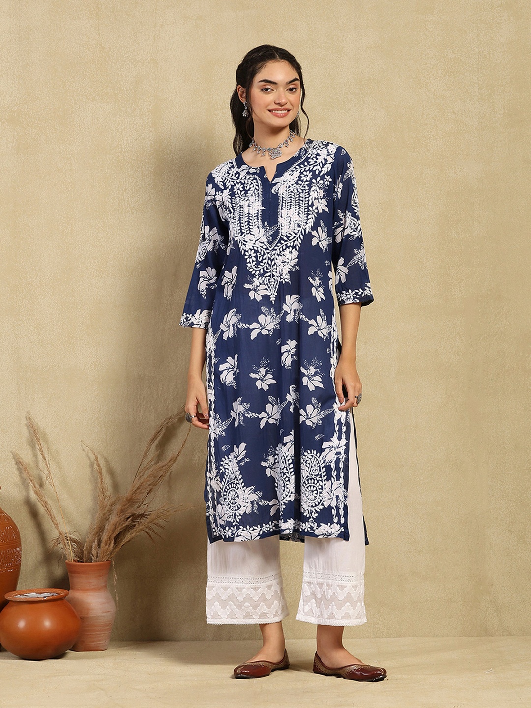 

House of Chikankari Chikankari Printed Kurta, Navy blue