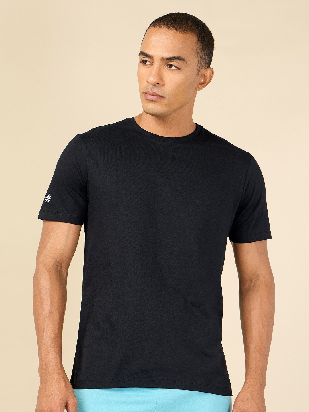 

CULT Men Bio Finish Solid Round Neck Cotton T-shirt, Black